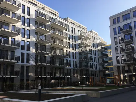 Neubauquartier mit Balkonfassaden